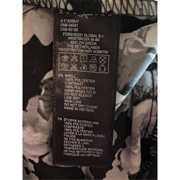 Forever 21 Pants - Picture 4 of 4